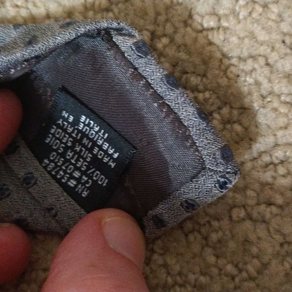 Armani tie - Picture 2 of 5